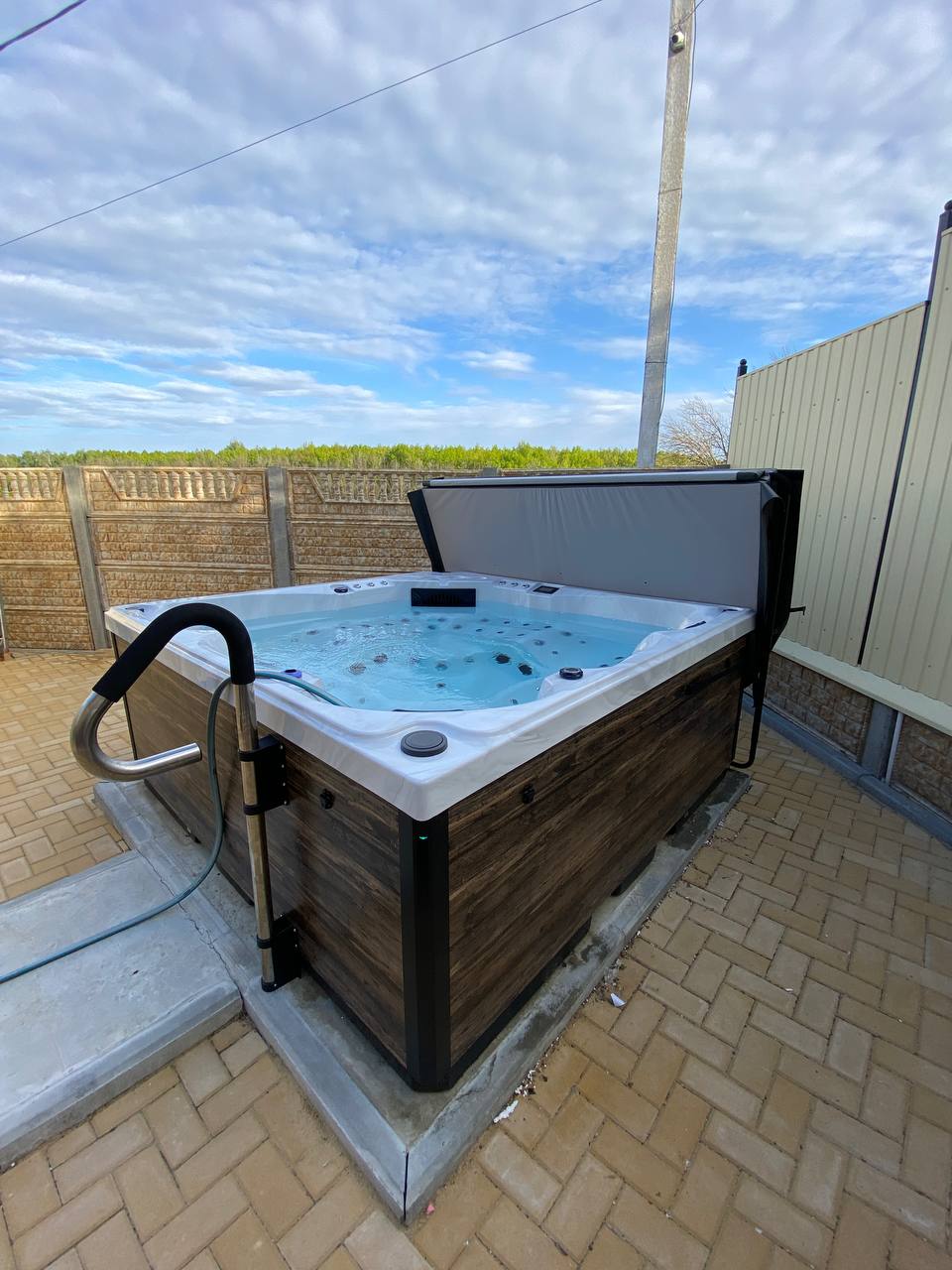 Установка спа бассейна Lovia Spa L508